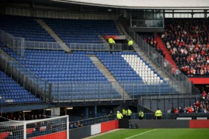 Lege uitvak bij Feyenoord – FC Groningen na oproep tot boycot door supportersvereniging
